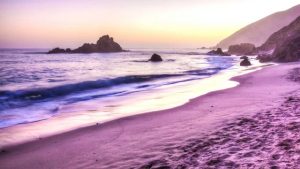 Canada: le sfumature cromatiche della Purple Sand Beach