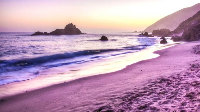 Canada: le sfumature cromatiche della Purple Sand Beach