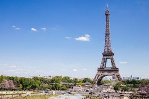 Francia: inizierà a revocare le restrizioni di viaggio il 15 giugno