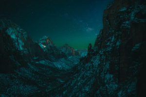 Stati Uniti: lo Zion National Park è un luogo ideale per osservare le stelle